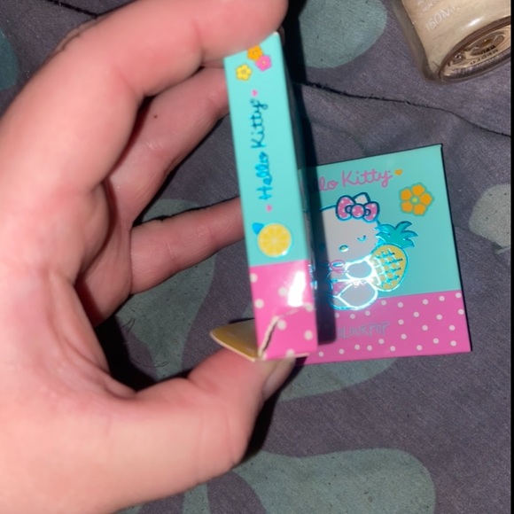 colourpop x hello kitty “aloha honey” blush - Picture 7 of 12